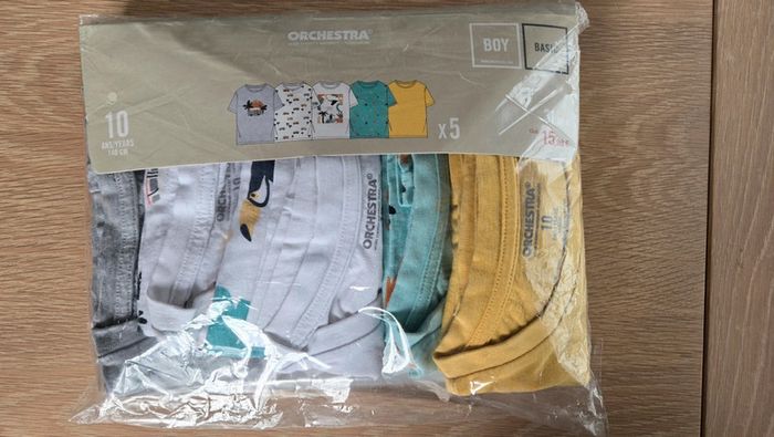 Lot de 4 tee shirts 10 ans orchestra