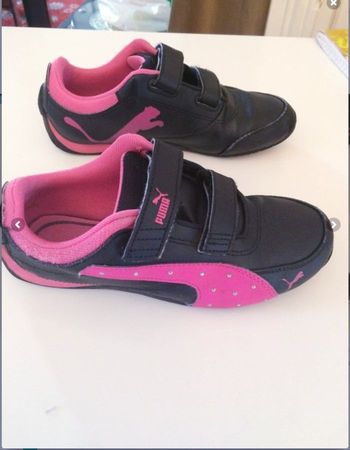 Baskets Puma noir et rose Taille 34