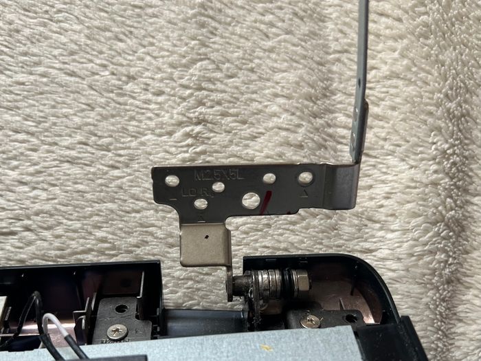 Charnières droite et gauche pour Acer Aspire ES1-732 (Modèle N16C3) - photo numéro 2