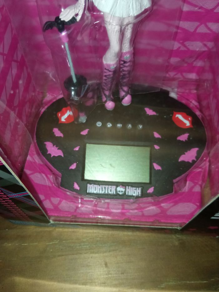 Réveil 3D Monster High Draculaura - photo numéro 3