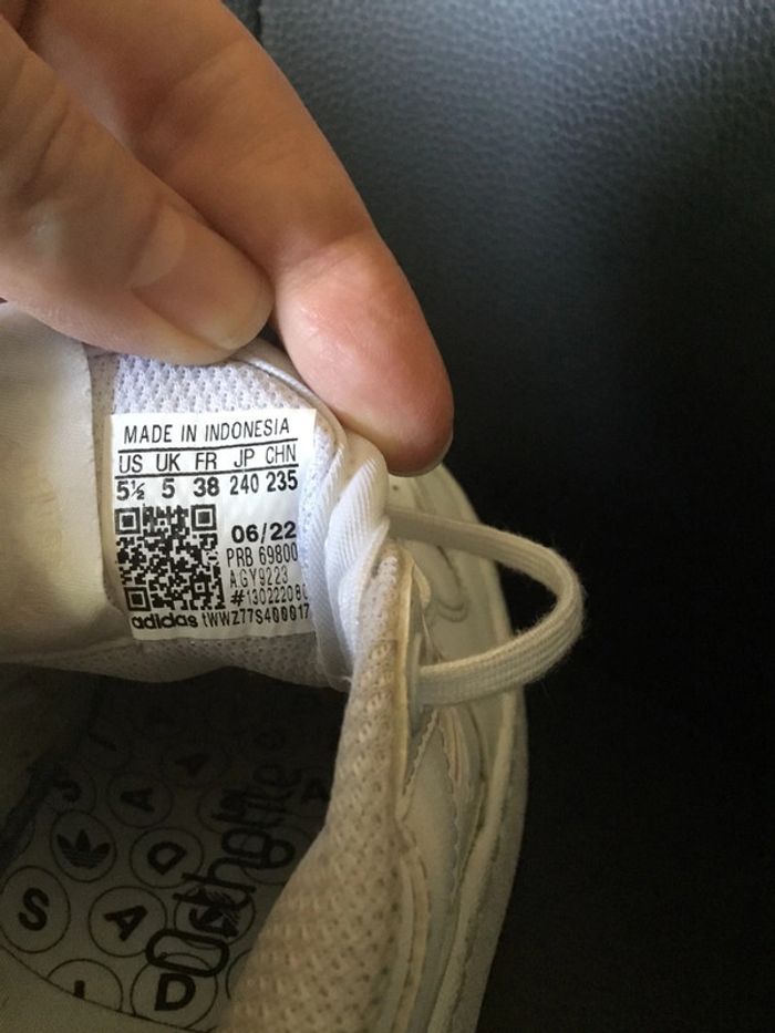 Baskets Adidas fille taille 38 blanches - photo numéro 9