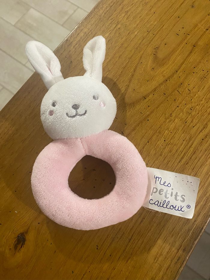 Hochet lapin rose mes petits cailloux