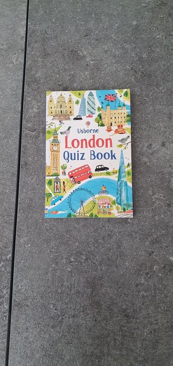 London Quizz book