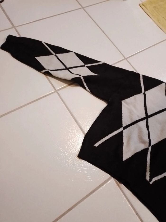 Pull fille noir et blanc à carreaux - photo numéro 4
