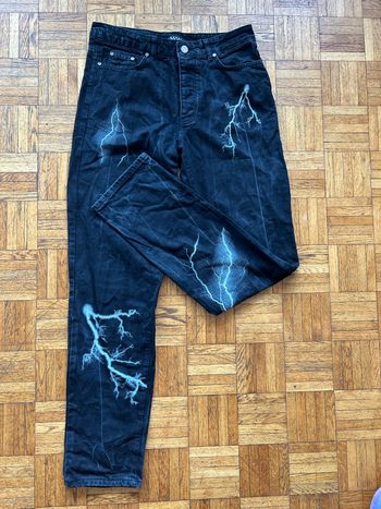 Jean BoohooMan Noir Motifs Éclairs - Taille 32 (M) - NEUF