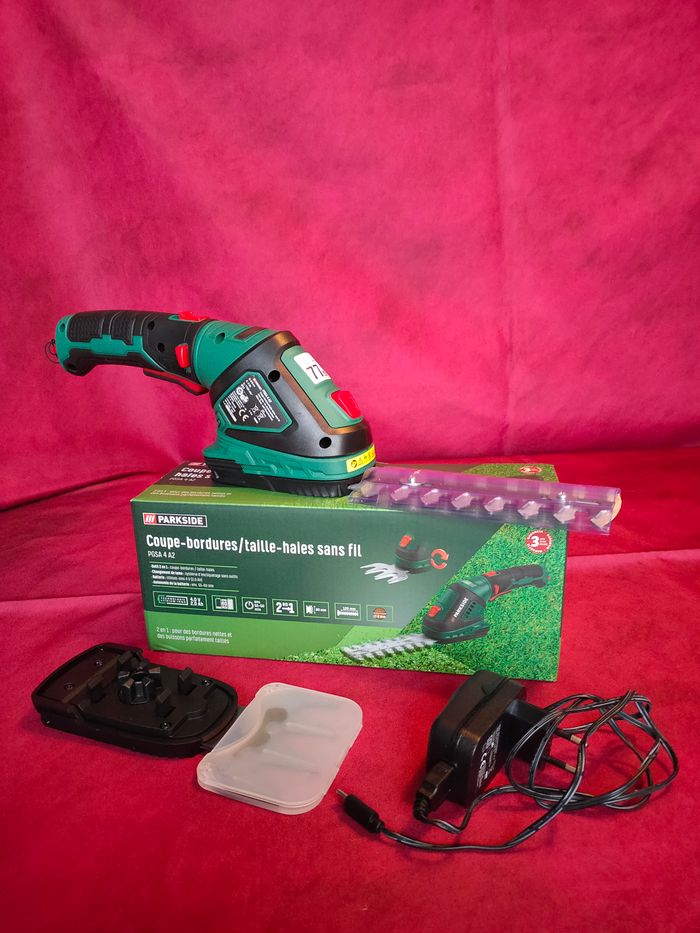 Coupe-bordures/taille -haies sans fil parkside neuf jamais servi