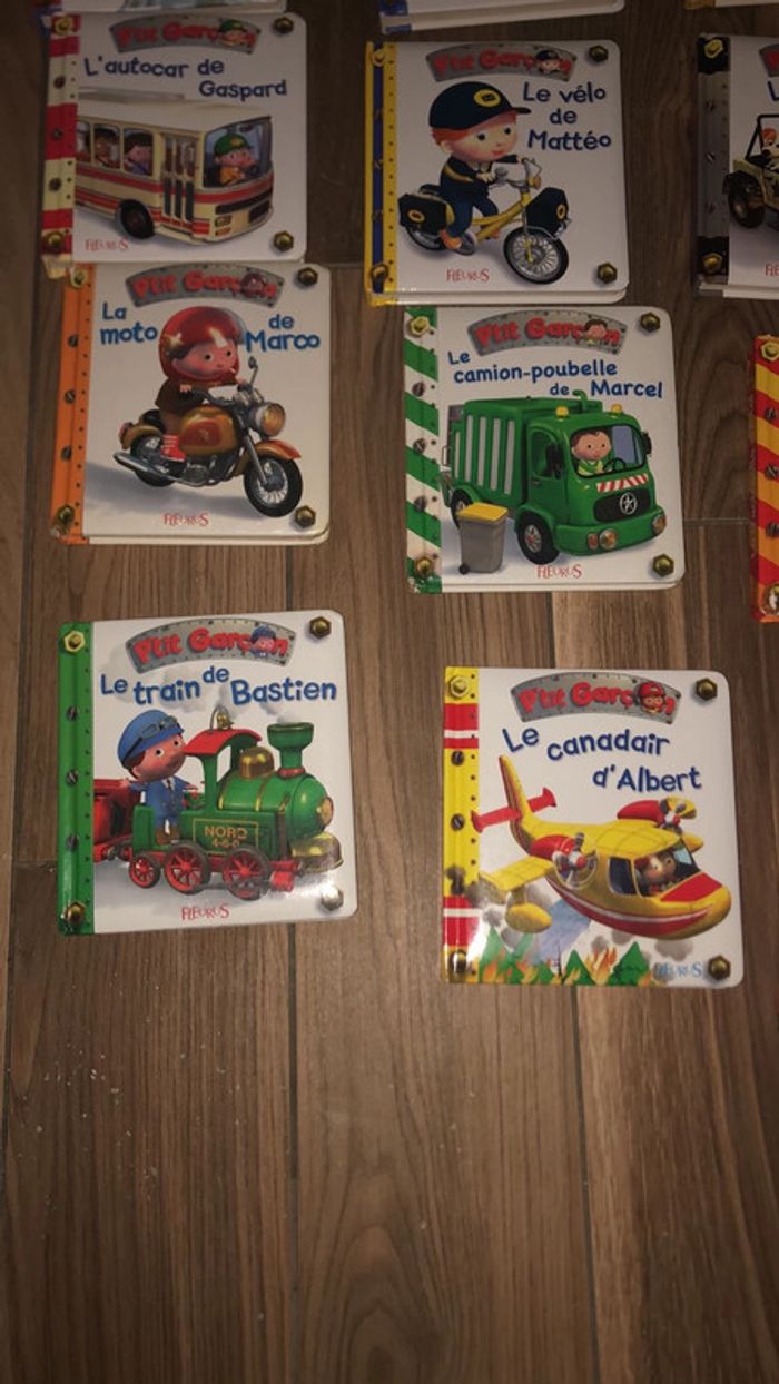 Lot de 13 livres véhicules p’tit garçon fleurus - photo numéro 2