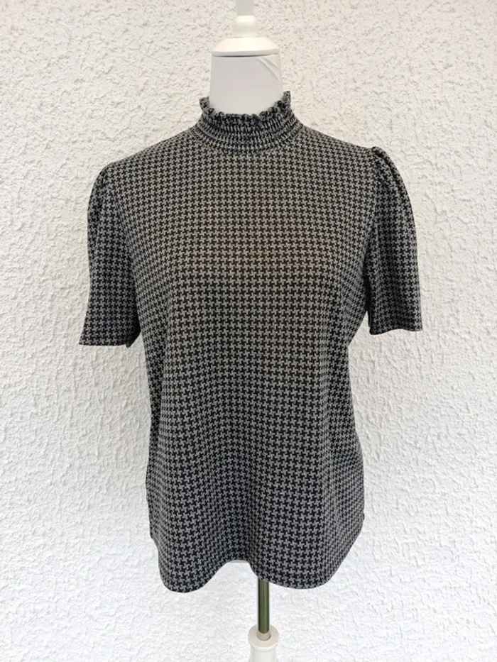 Top manches courtes col roulé a carreaux noir et gris camaïeu taille M