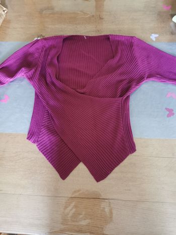 t-shirt violet