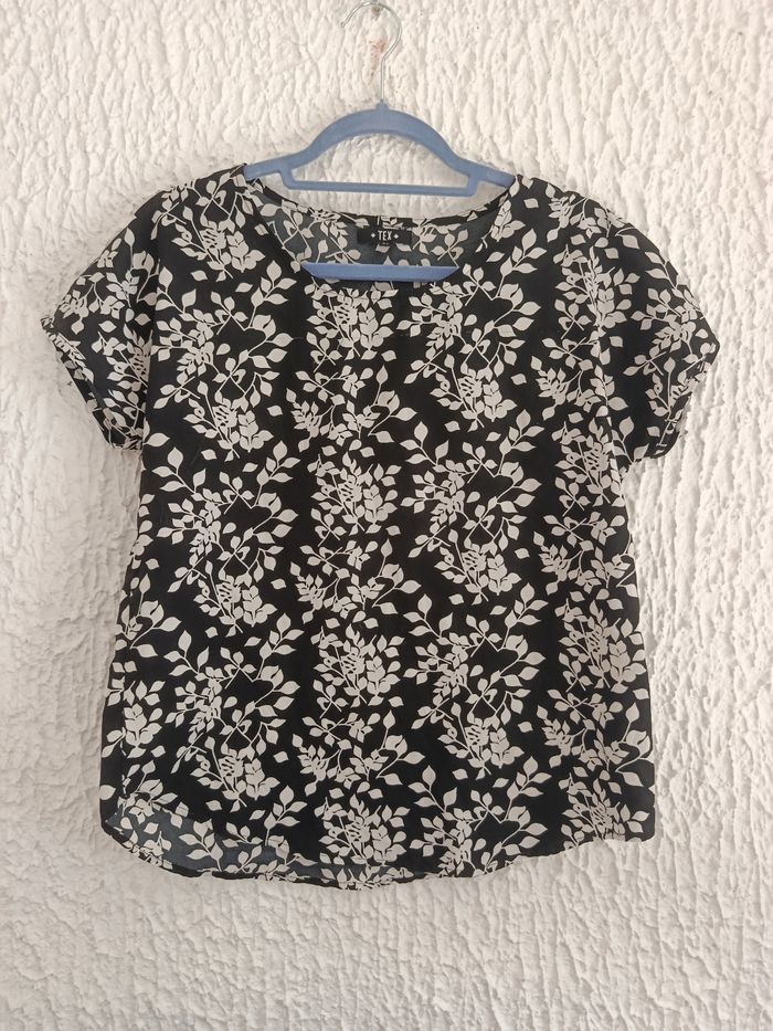 Tee-shirt a fleur