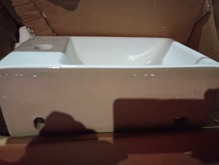 Lavabo toilette robinet a droite neuf - photo numéro 3