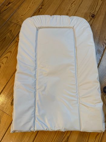 Matelas à langer avec housses