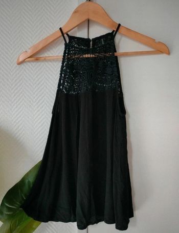 Top noir Stradivarius taille S