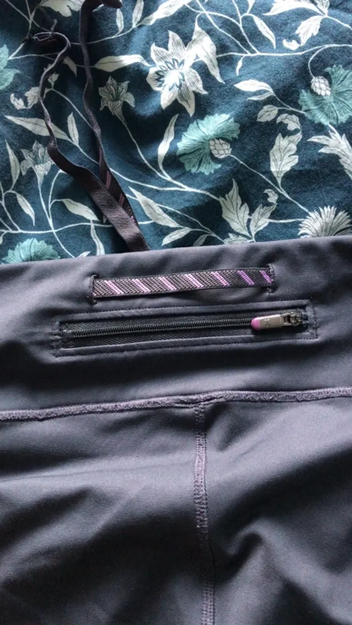 Pantacour sports femme under - photo numéro 4