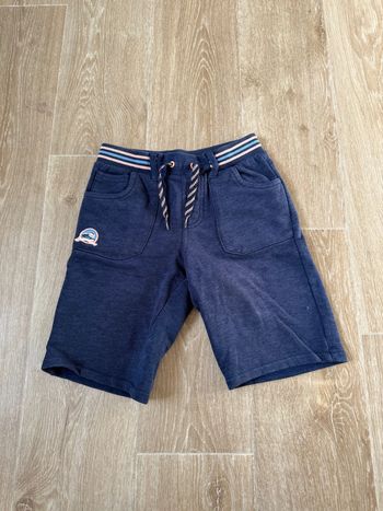 🚗 Short bleu 8 ans sergent major