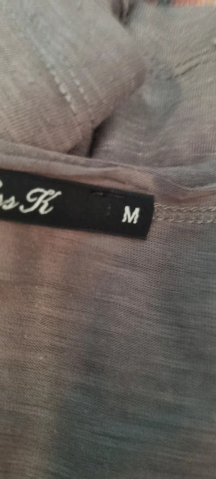 T-shirt et pull - photo numéro 3