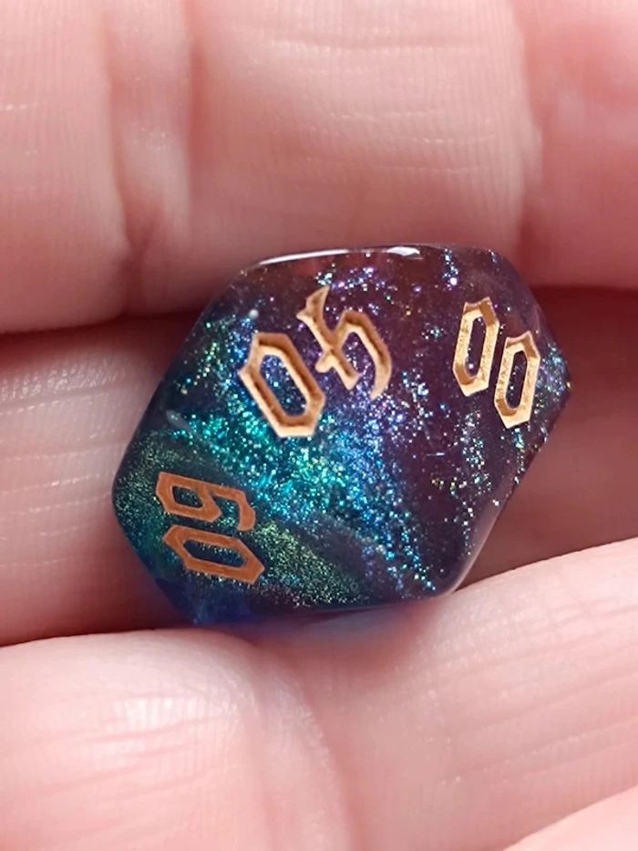 Lot de 7 dés turquoise irisé originaux pour activités - photo numéro 3