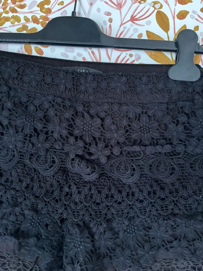 Short en dentelle noir Zara - photo numéro 2