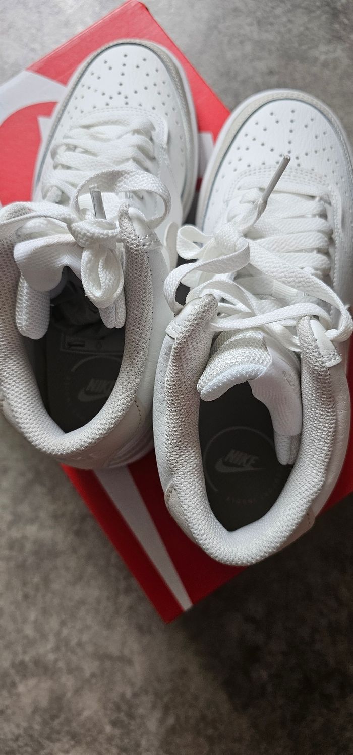 Superbe Basket montantes Nike Neuf - photo numéro 5