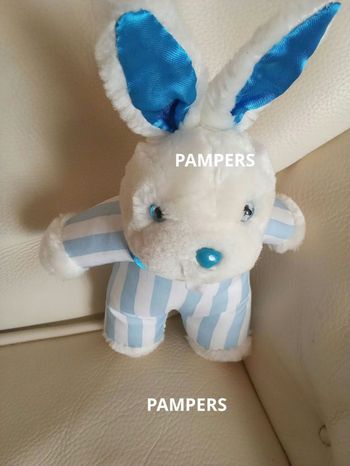 Lapin blanc et bleu vintage Pampers ancien  vers 1991 rayures   très joli