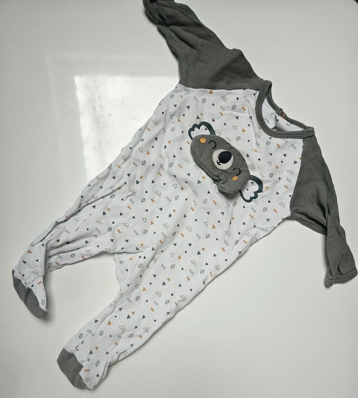 Lot 2 pyjamas taille 6 mois - photo numéro 4