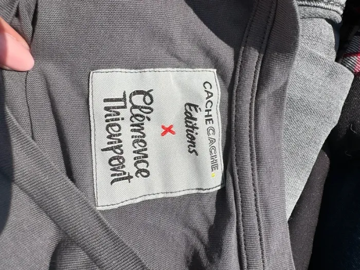 T-shirt gris - photo numéro 4