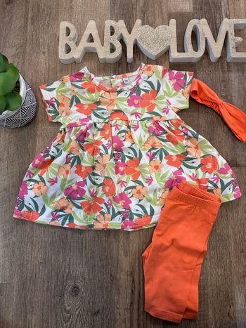 - Ensemble  - 6 mois - Très bon état 