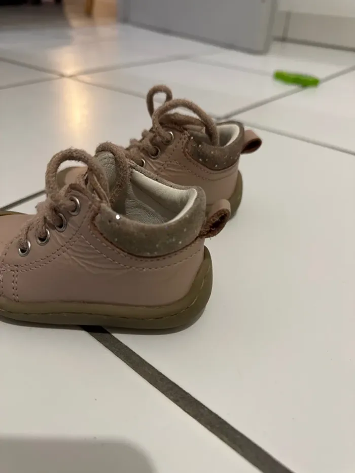 Chaussure bébé - photo numéro 5