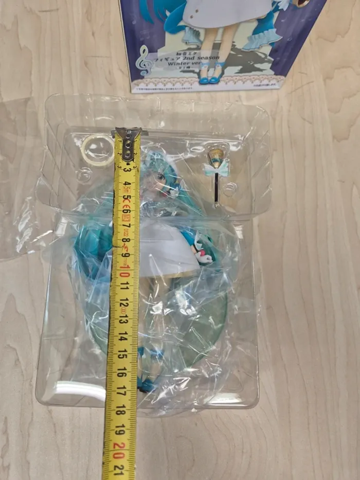 Figurine Hatsune Miku 2nd season Winter version - photo numéro 14