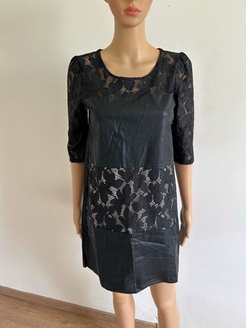 Robe noire avec simili cuir Rinascimento taille S excellent état 