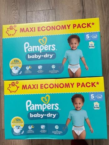 lot de 2 cartons pampers taille 5