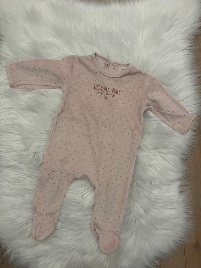 Pyjamas pour bébé fille 6mois Kiabi - photo numéro 4