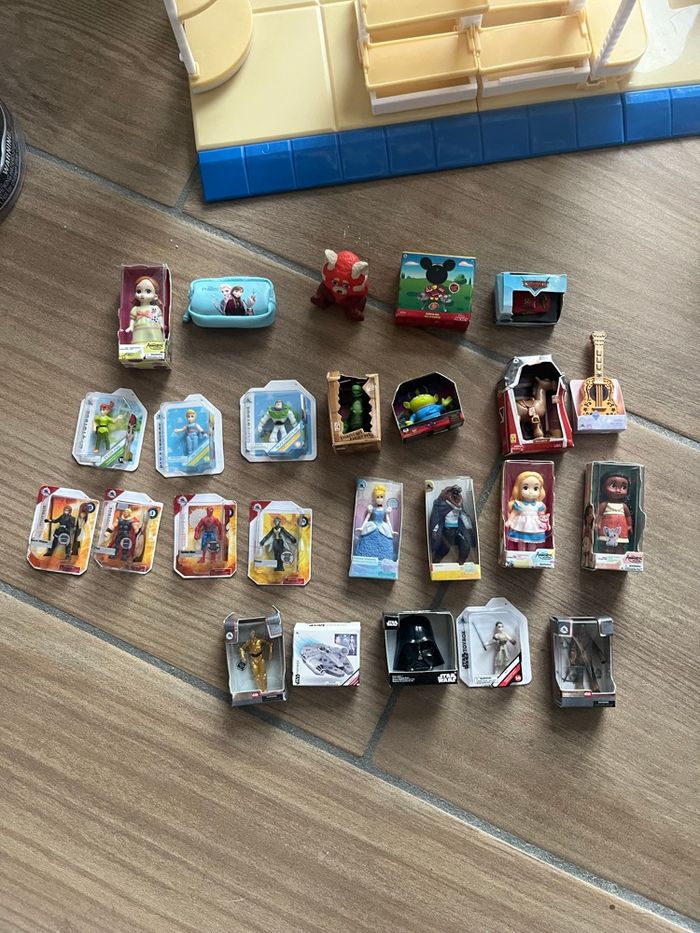 Magasin mini brands Disney - photo numéro 3