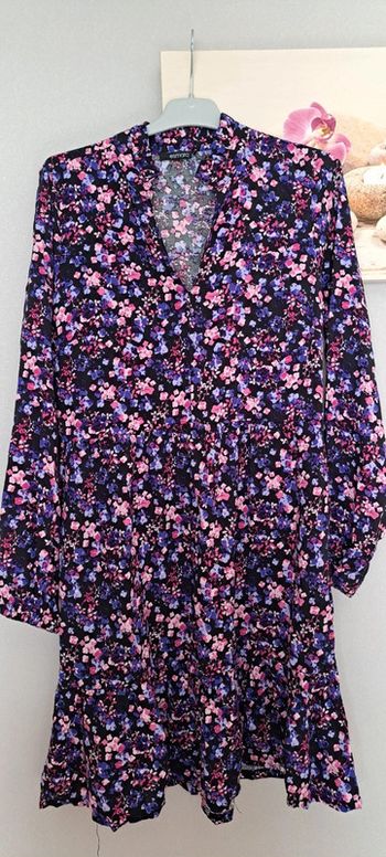 Robe à fleurs neuve