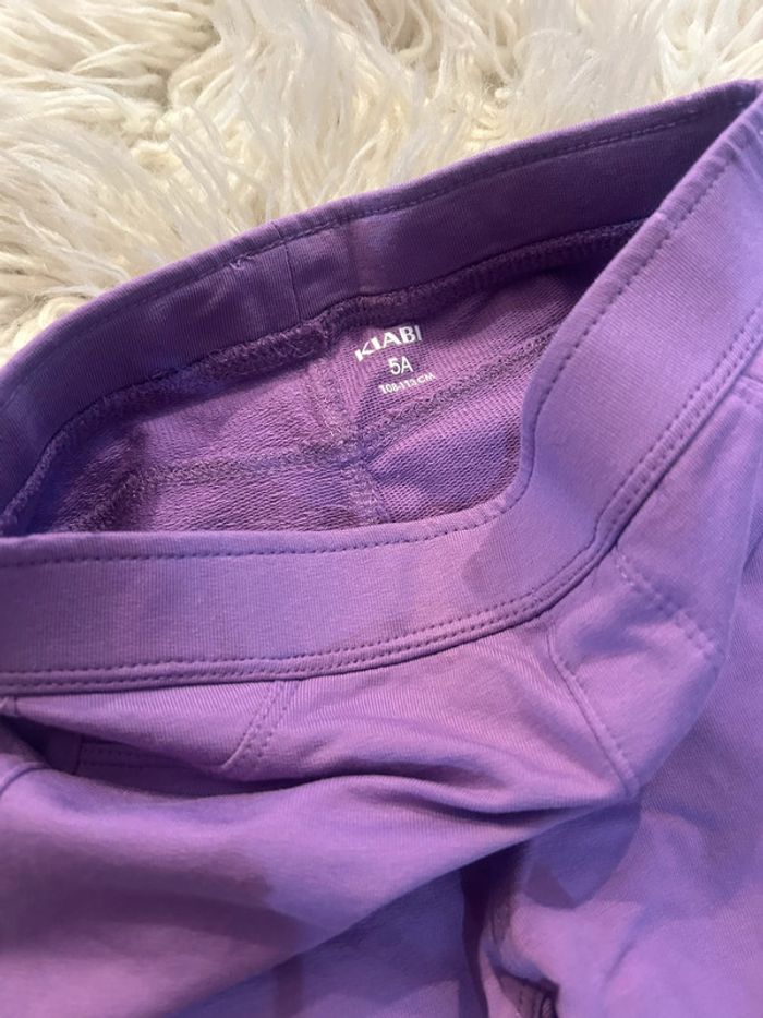 Fille 👧🏻 Jegging lila kiabi 5 ans - photo numéro 2