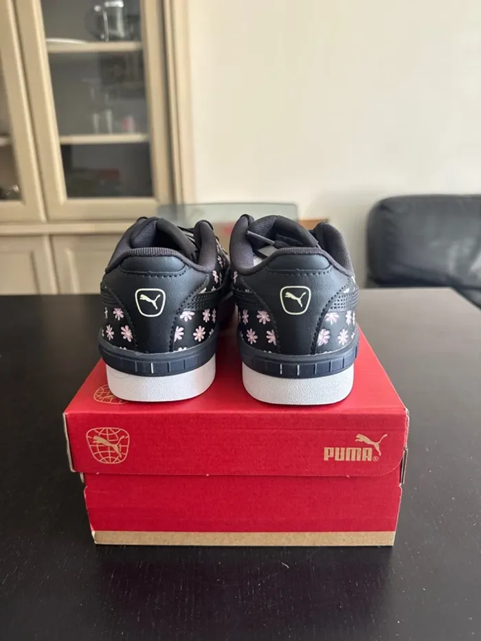 Baskets Puma Jada Summer PS – noires à fleurs – neuves T.35 - photo numéro 2