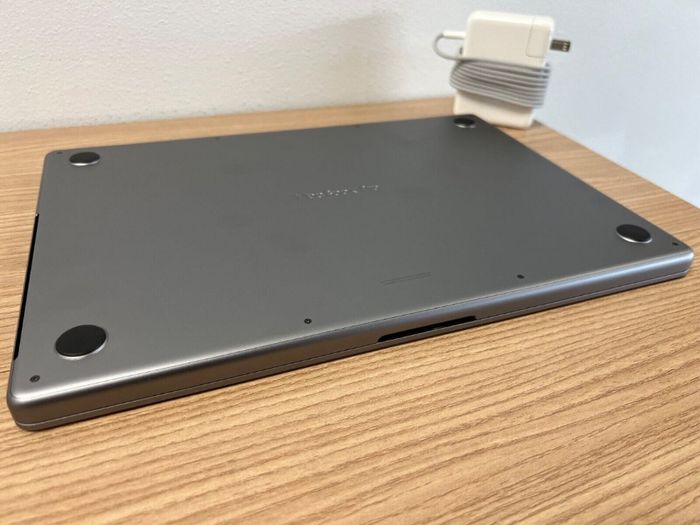 MacBook Pro 16" 2023 - photo numéro 4
