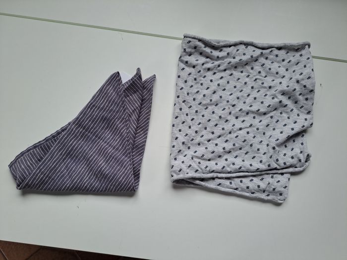 2 foulards