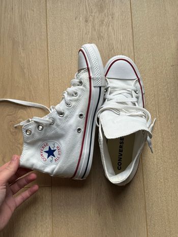Converse blanche 