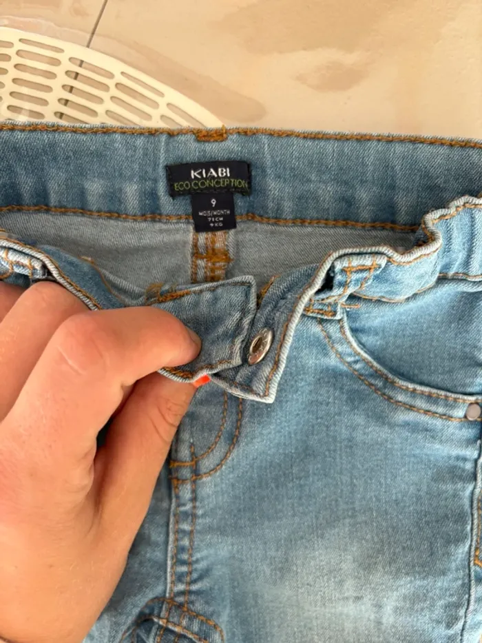 Lot Jeans 9 mois - photo numéro 2