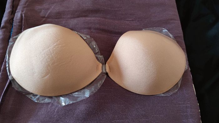 Soutien gorge adhésif bonnet D