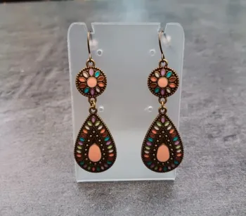 Boucle d'oreille pendante coloré