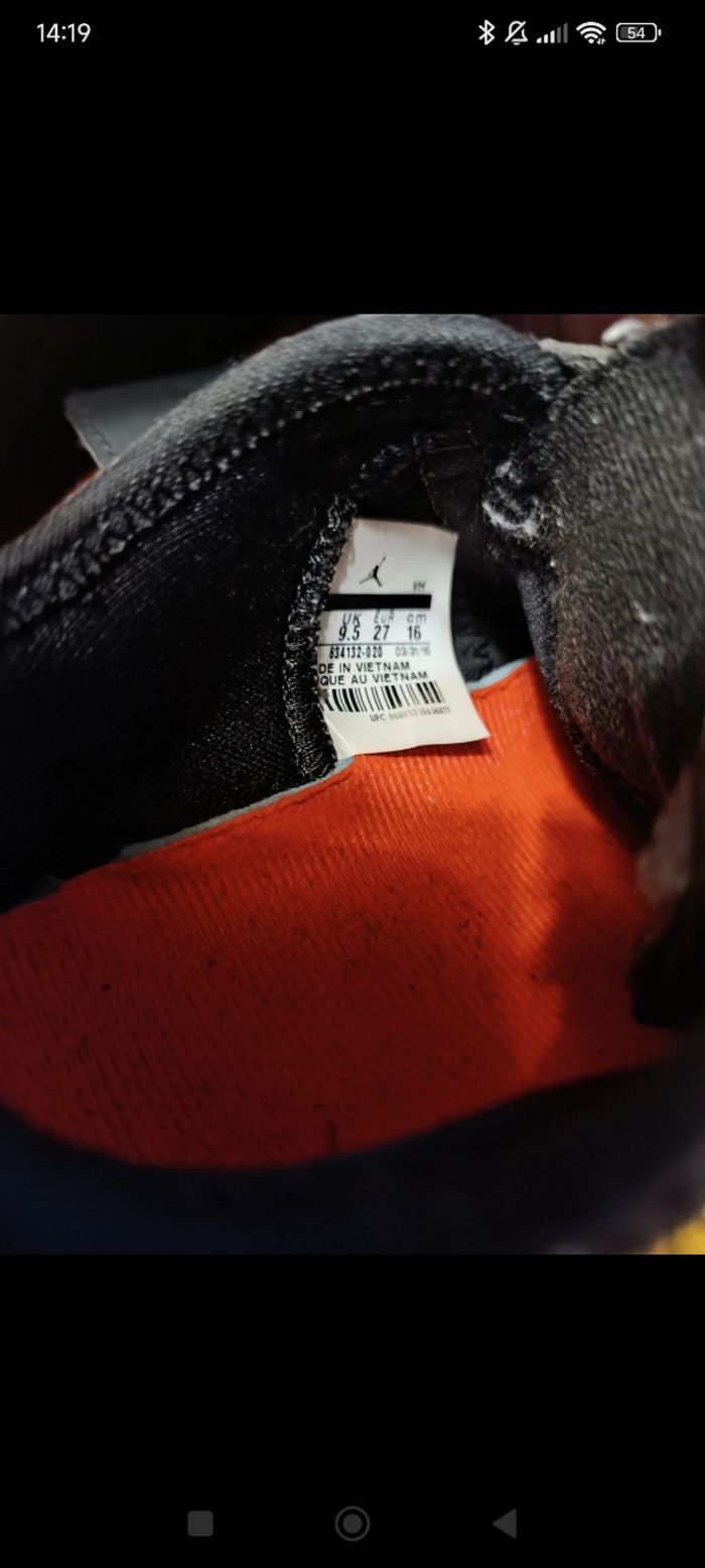 Baskets Jordan pointure 27 - photo numéro 5