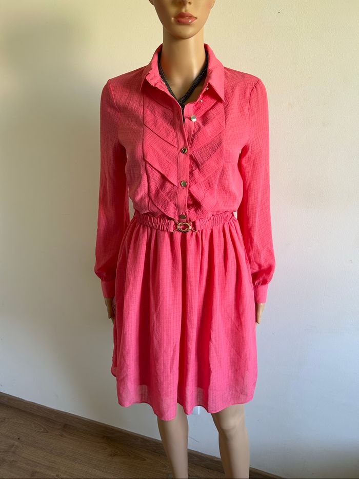 Robe rose neuve à manches longues Naf Naf taille 36 (valeur 70€)