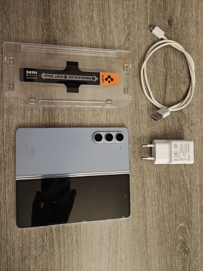 Samsung Galaxy z fold5 256go 5g - photo numéro 3