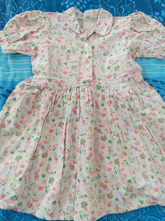 Robe 4 ans