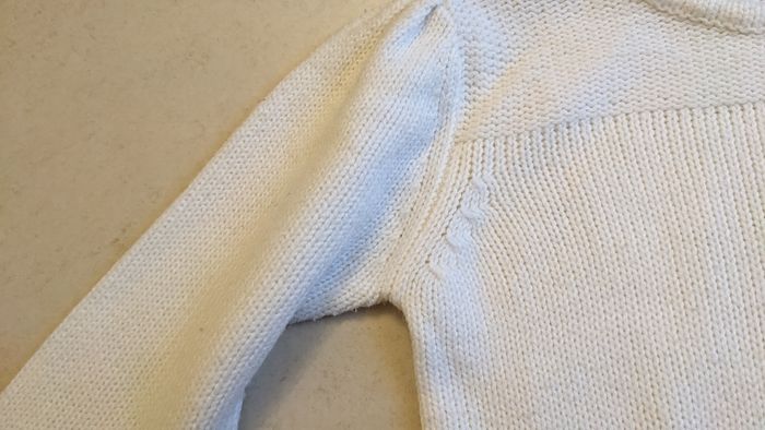 Pull fille taille 5 ans - photo numéro 2