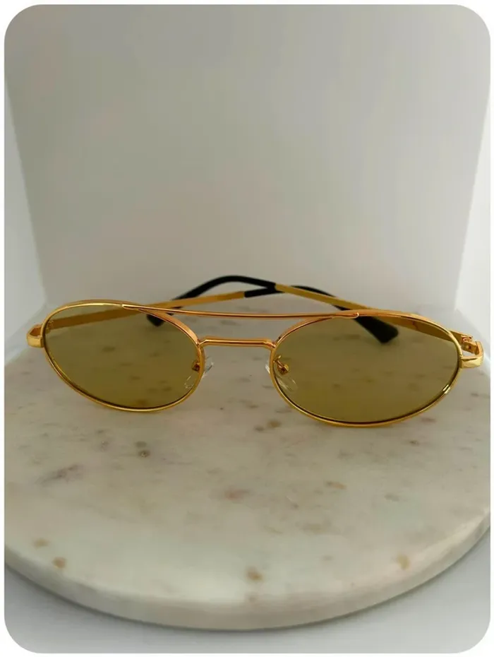 Lunettes de soleil vintage - photo numéro 2