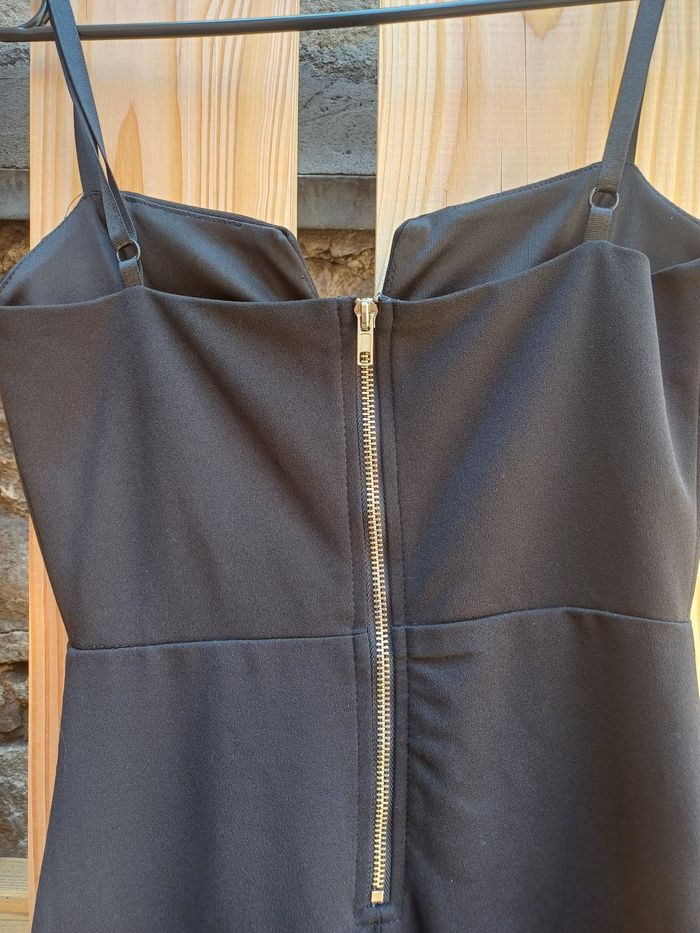 Jolie petite robe noire moulante à bretelles Vera & Lucy - photo numéro 6