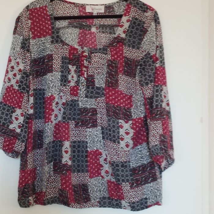 Blouse manches 3/4 T4 Armand Thierry - photo numéro 2